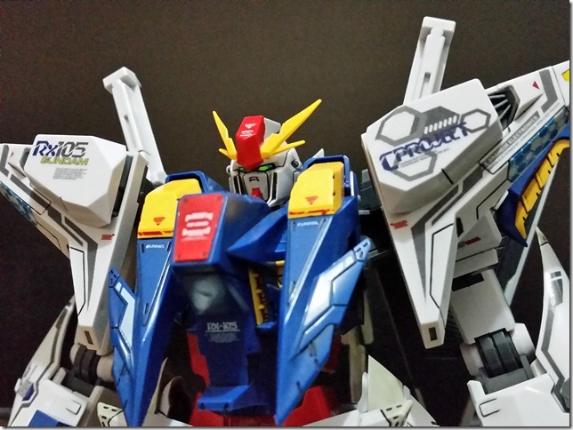 20141024_Toys_RX-105_Gundam_004